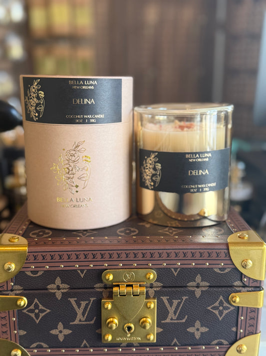 11oz WoodWick Candle Delina