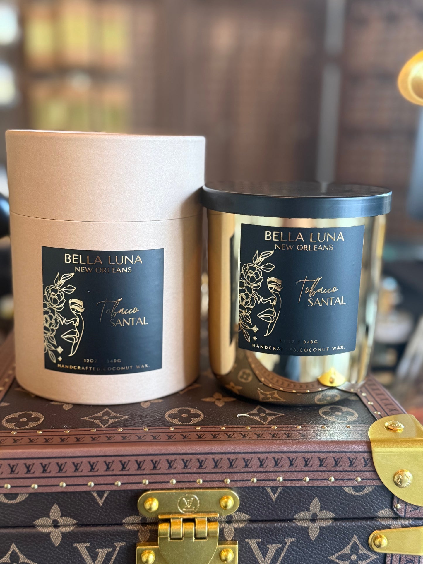 12oz WoodWick candle Tobacco Santal