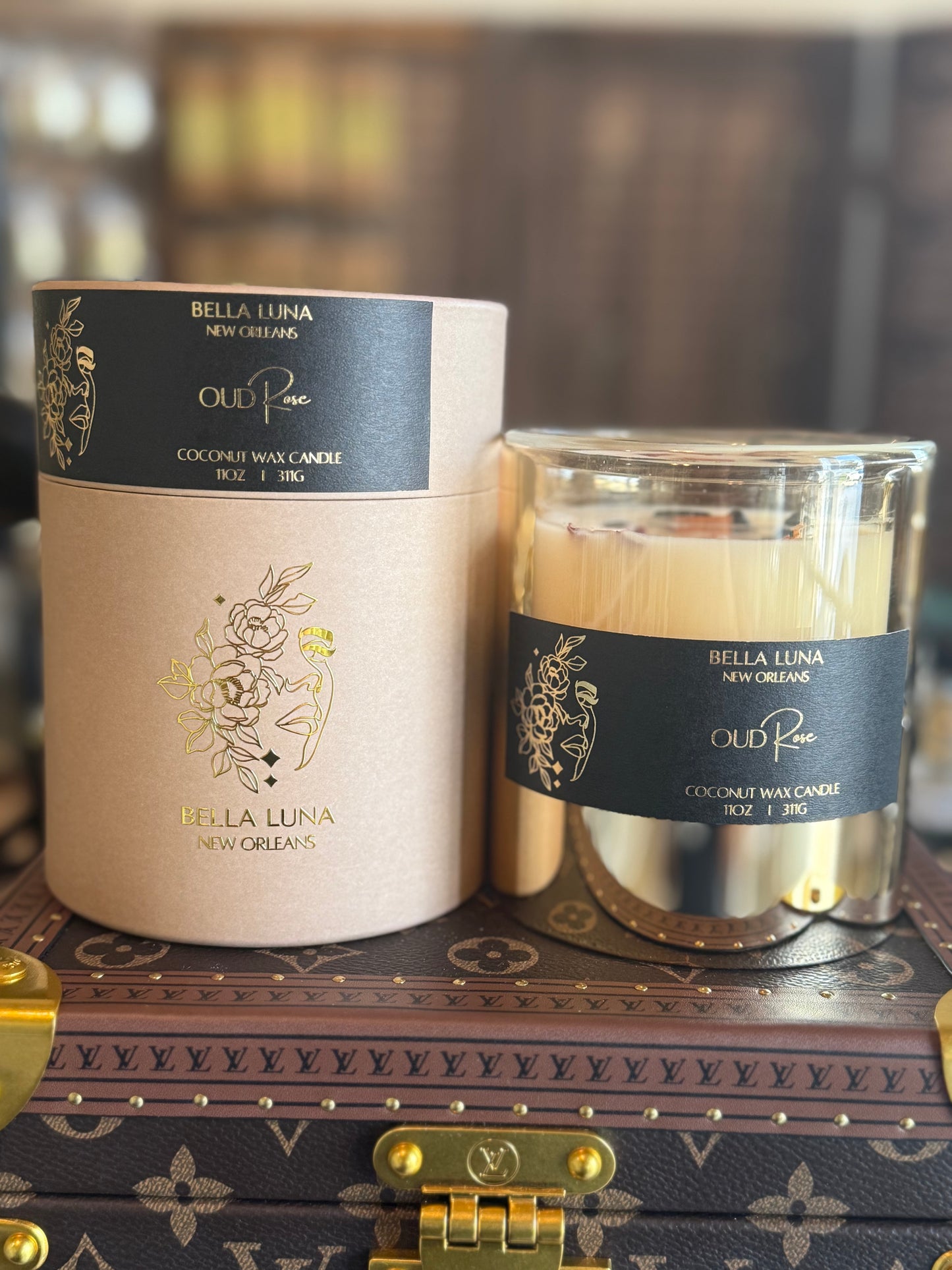 11oz WoodWick Candle Oud Rose